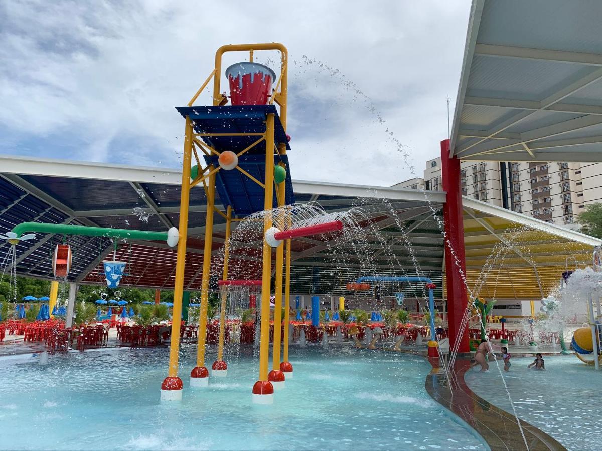 Piazza Diroma C/ Acqua Park - Viaggio Locacoes Por Temporada Daire Caldas Novas Dış mekan fotoğraf